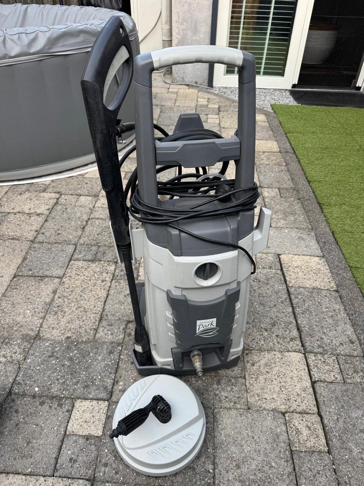 Central Park CP130 Hogedrukreiniger 1800W/130 bar + Terrasre, Ophalen, Gebruikt, Elektrisch