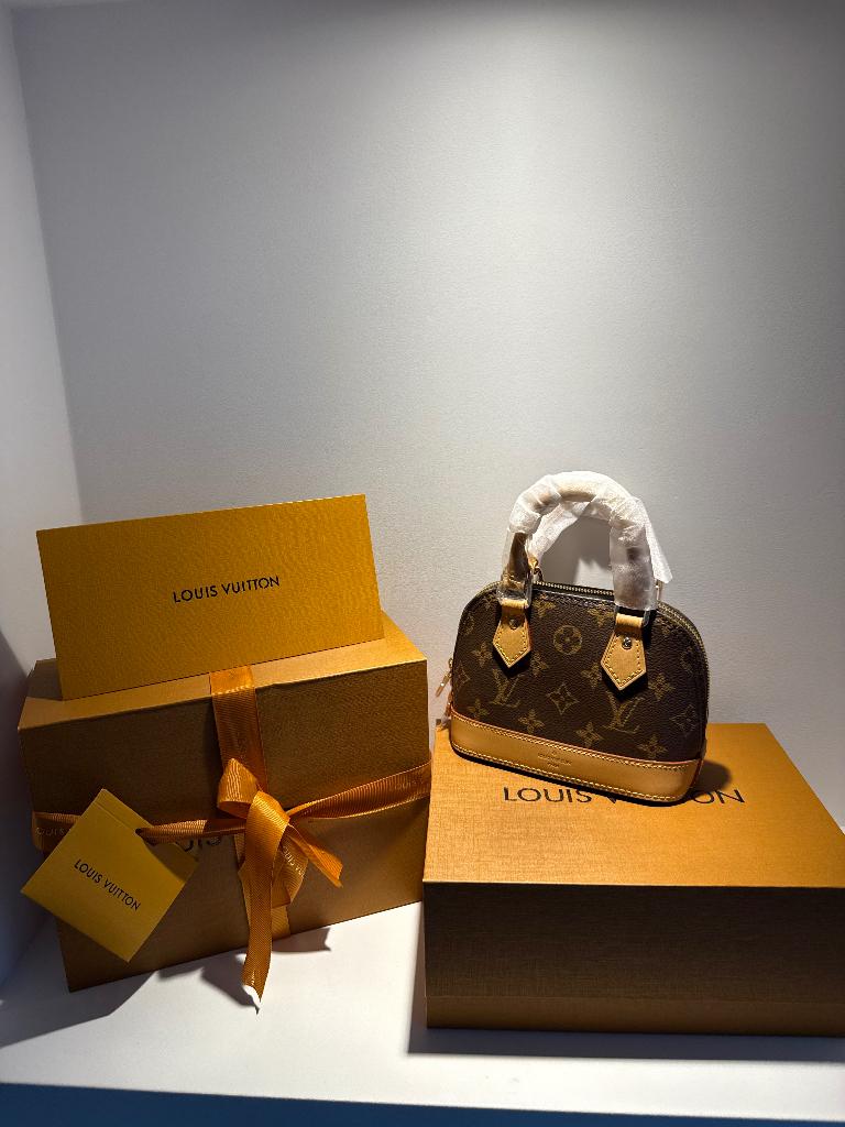 Louis Vuitton tasje, Ophalen of Verzenden, Zo goed als nieuw, Bruin, Overige typen
