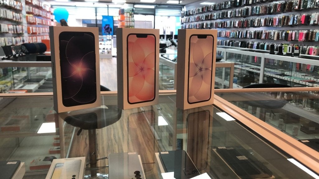iphone 17e   256gb  / iphone 16 pro  256gb / iphone 16 256gb, Ophalen of Verzenden, Zo goed als nieuw, Overige typen