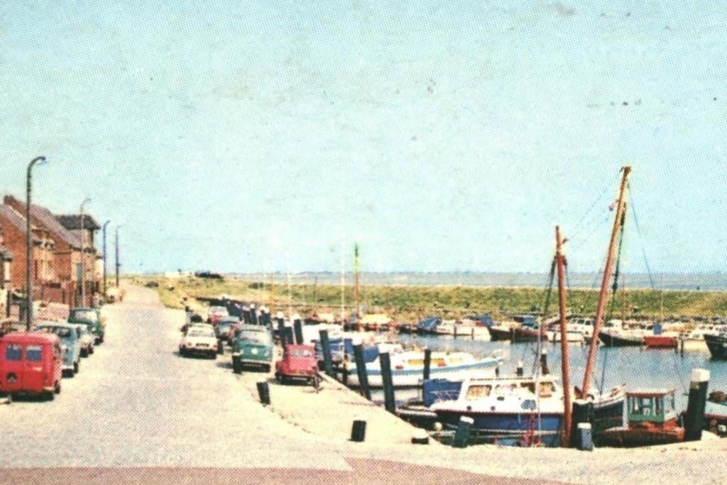 40447	Ouddorp	ZH 1977	 Gelopen met postzegel, Verzamelen, Ansichtkaarten | Nederland, Ophalen of Verzenden, 1960 tot 1980, Gelopen