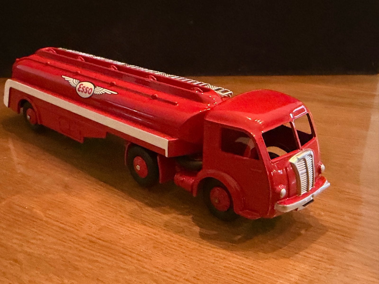 Dinky Toys 32C Panhard Esso Tankwagen - Zo goed als nieuw, Ophalen of Verzenden, Zo goed als nieuw, Dinky Toys