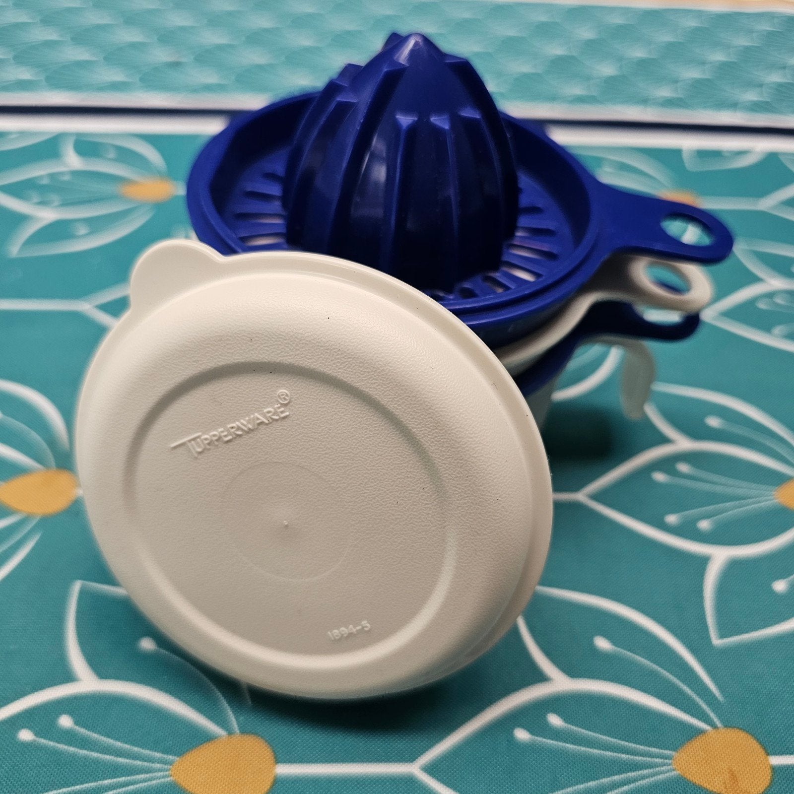 Tupperware citruspers en rasp set, Ophalen of Verzenden, Gebruikt, Blauw, Overige typen