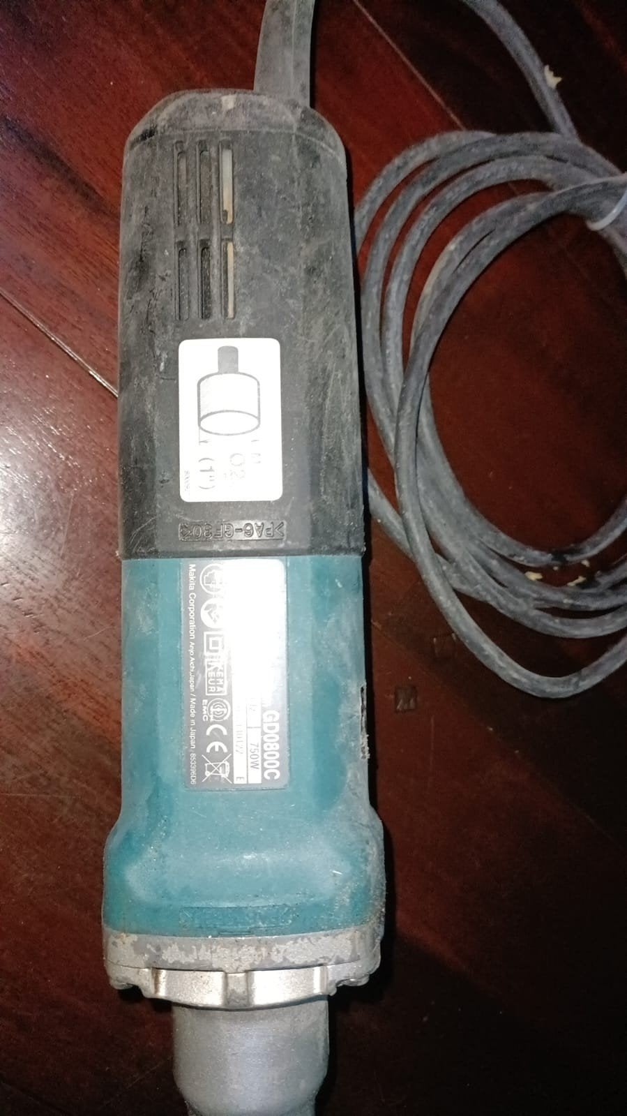 Makita GD0800C Rechte Slijper 220V, Ophalen, Gebruikt, 700 tot 1000 watt, Rechte handslijpmachine