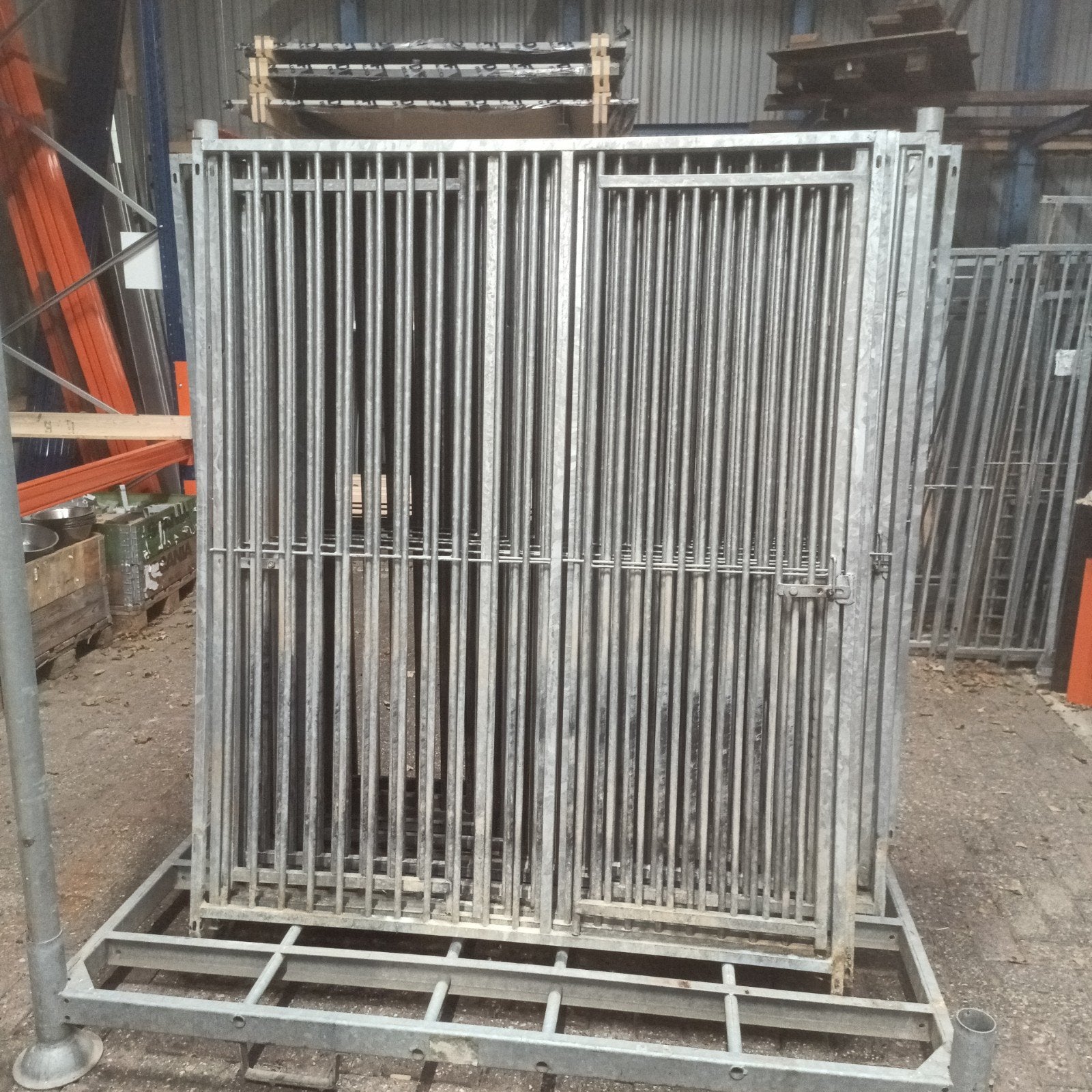 1,5m spijlen 5cm deur rechts gebruikt hondenren kennelpaneel, Dieren en Toebehoren, Hondenkennel, 110 cm of meer, 100 cm of meer