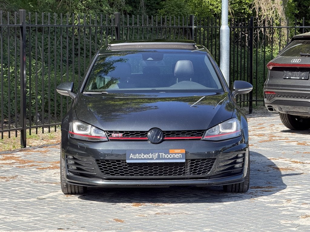 Volkswagen Golf 2.0 TSI GTI Performance | org NL| Pano | Lee, Gebruikt, Euro 6, 4 cilinders, 1984 cc