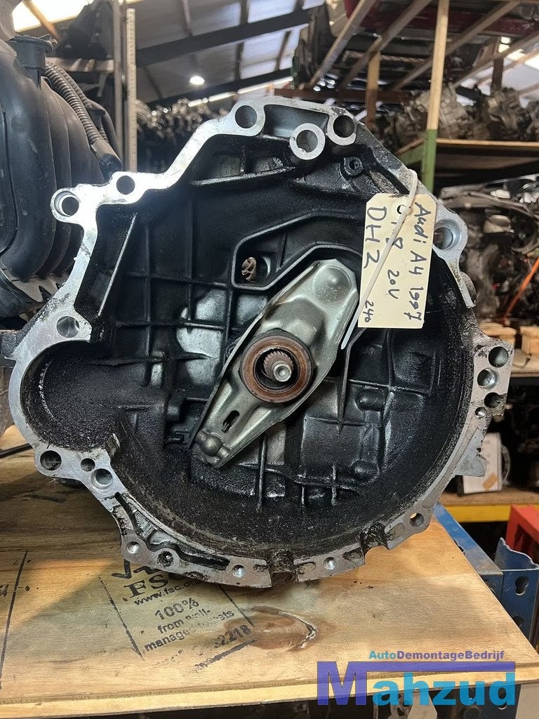 AUDI A4 B5 1.8 20V Versnellingsbak DHZ, Gebruikt, AUDI AG, Auto-Union-Strasse 1
85045  Ingolstadt, DE, Kundenbetreuung@audi.de