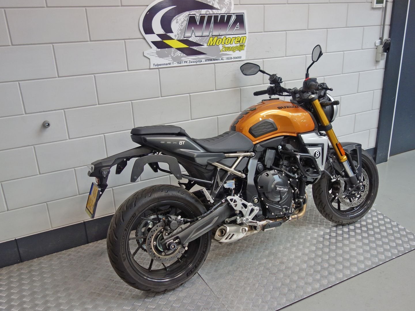 SUZUKI GSX-8T, Motoren, Motorrijbewijs A, Bedrijf, Onbekend, Meer dan 35 kW