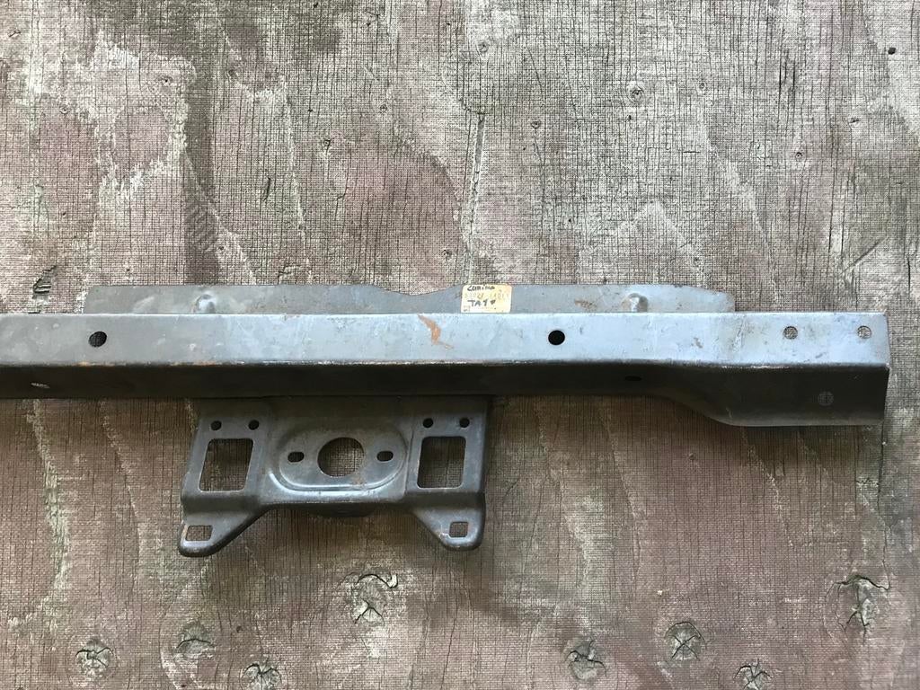 Toyota carina ta12 slot balk nieuw 53027-14011, Ophalen, Nieuw