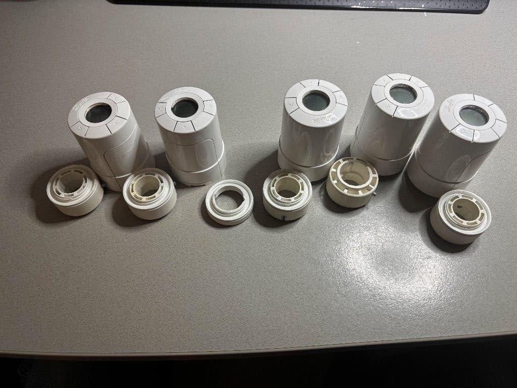 5 Danfoss Living Connect Z-Wave radiatorthermostaten, Thermostaat, Gebruikt, Minder dan 30 cm, Minder dan 60 cm