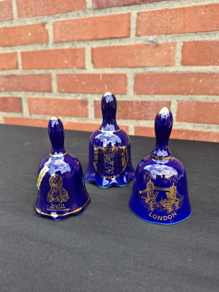 Set van 3 vintage tafelklokjes: Sevilla, Monaco, Londen, Antiek en Kunst, Ophalen of Verzenden