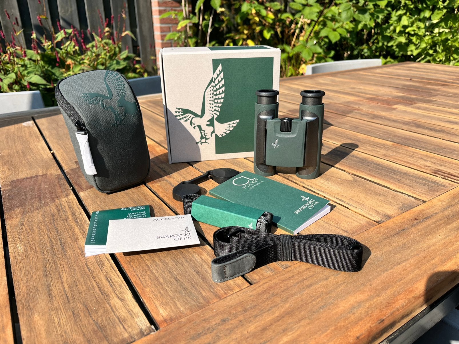 Swarovski CL pocket 8x25 verrekijker nieuw in de doos., Dakkant (recht), Nieuw, Ophalen of Verzenden, 8 tot 12x