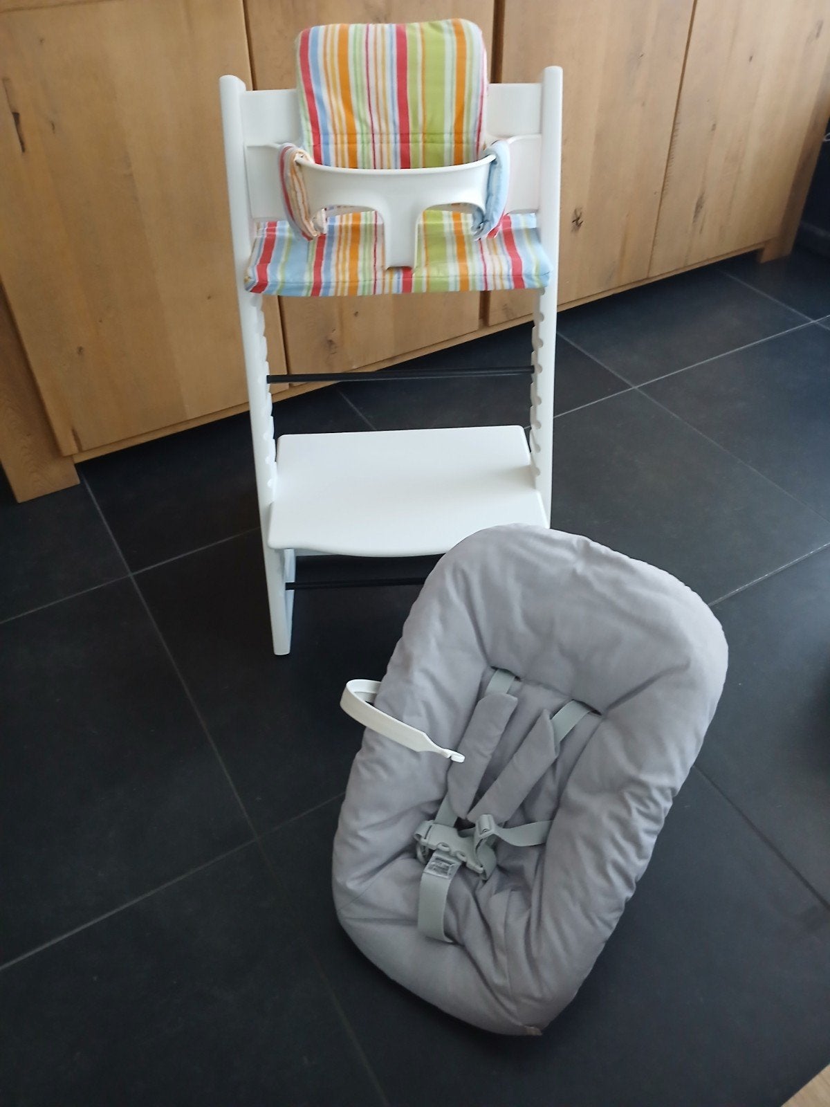 Stokke tripp trapp triptrap kinderstoel met newborn +babyset, Kinderen en Baby's, Kinderstoelen, Ophalen, Zo goed als nieuw, Meegroeistoel