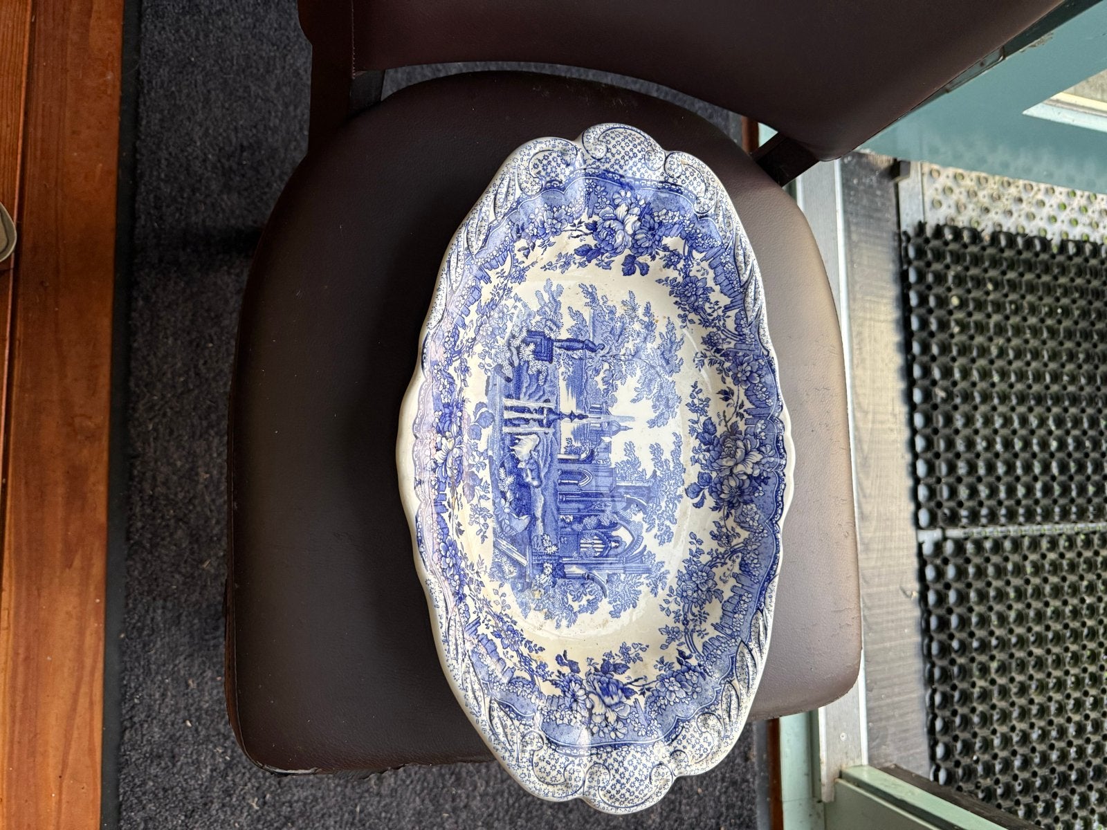 Antieke blauw-witte schaal met landschap, Mason's Ironstone, Antiek en Kunst, Ophalen