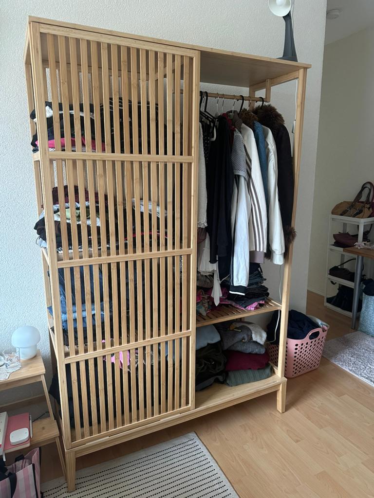IKEA NORDKISA kledingkast bamboe, Huis en Inrichting, Kasten | Kledingkasten, Zo goed als nieuw, 150 tot 200 cm, 100 tot 150 cm