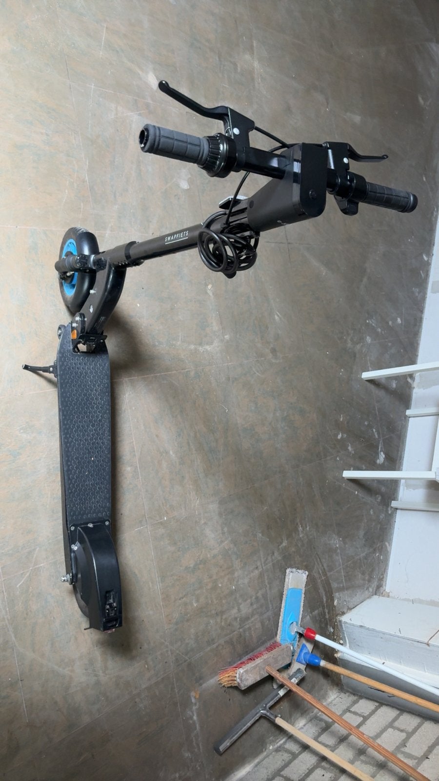 Swapfiets E-Kick elektrische step – compleet, Ophalen, Zo goed als nieuw, Elektrische step (E-scooter)