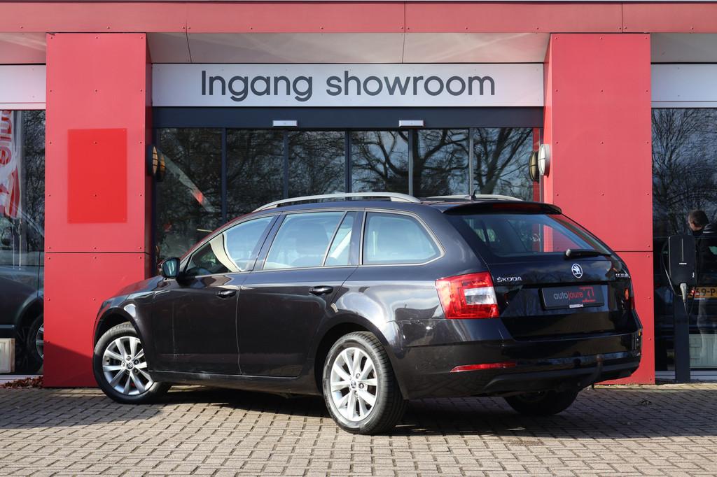 Skoda Octavia Combi 1.0 TSI Greentech Business Edition | Ori, Auto's, Skoda, Stof, Gebruikt, 116 pk, Zwart