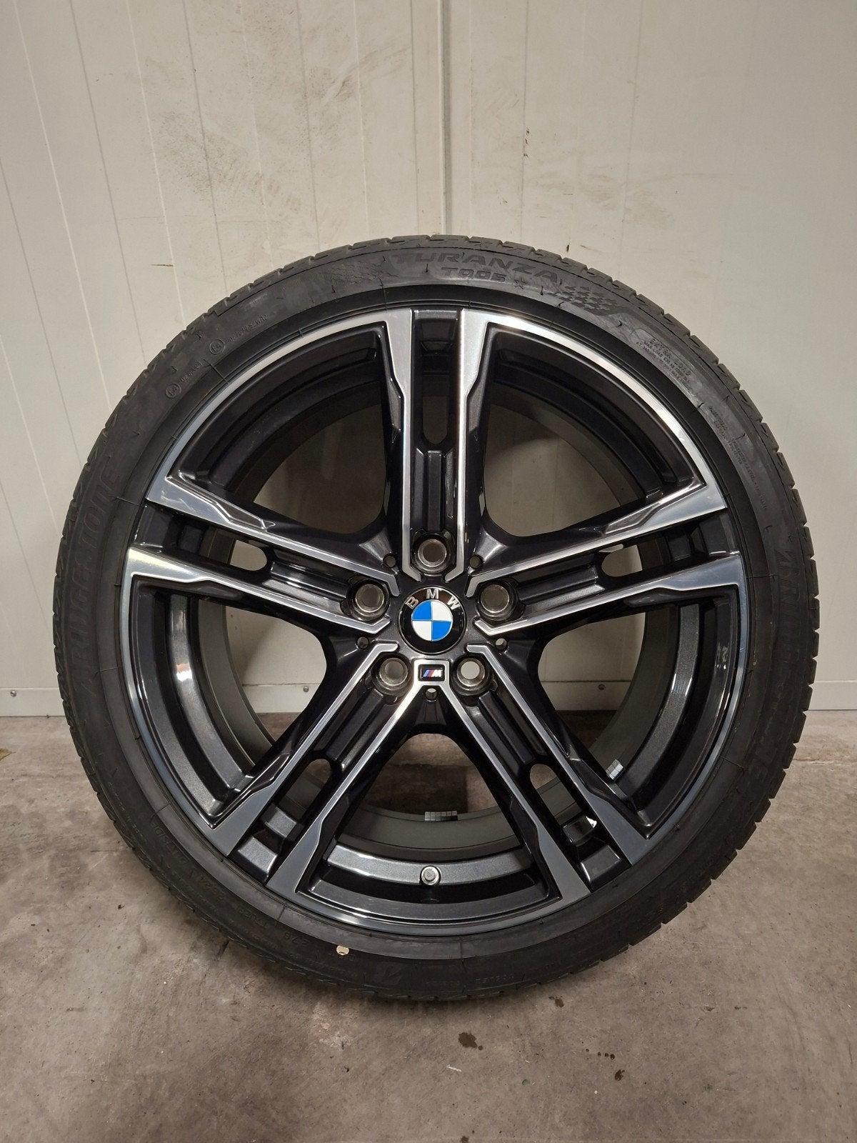 18' BMW 1 2 Serie Styling 819M Bicolor met zomerbanden Nieuw, Auto-onderdelen, 18 inch, Banden en Velgen, Nieuw, Ophalen of Verzenden