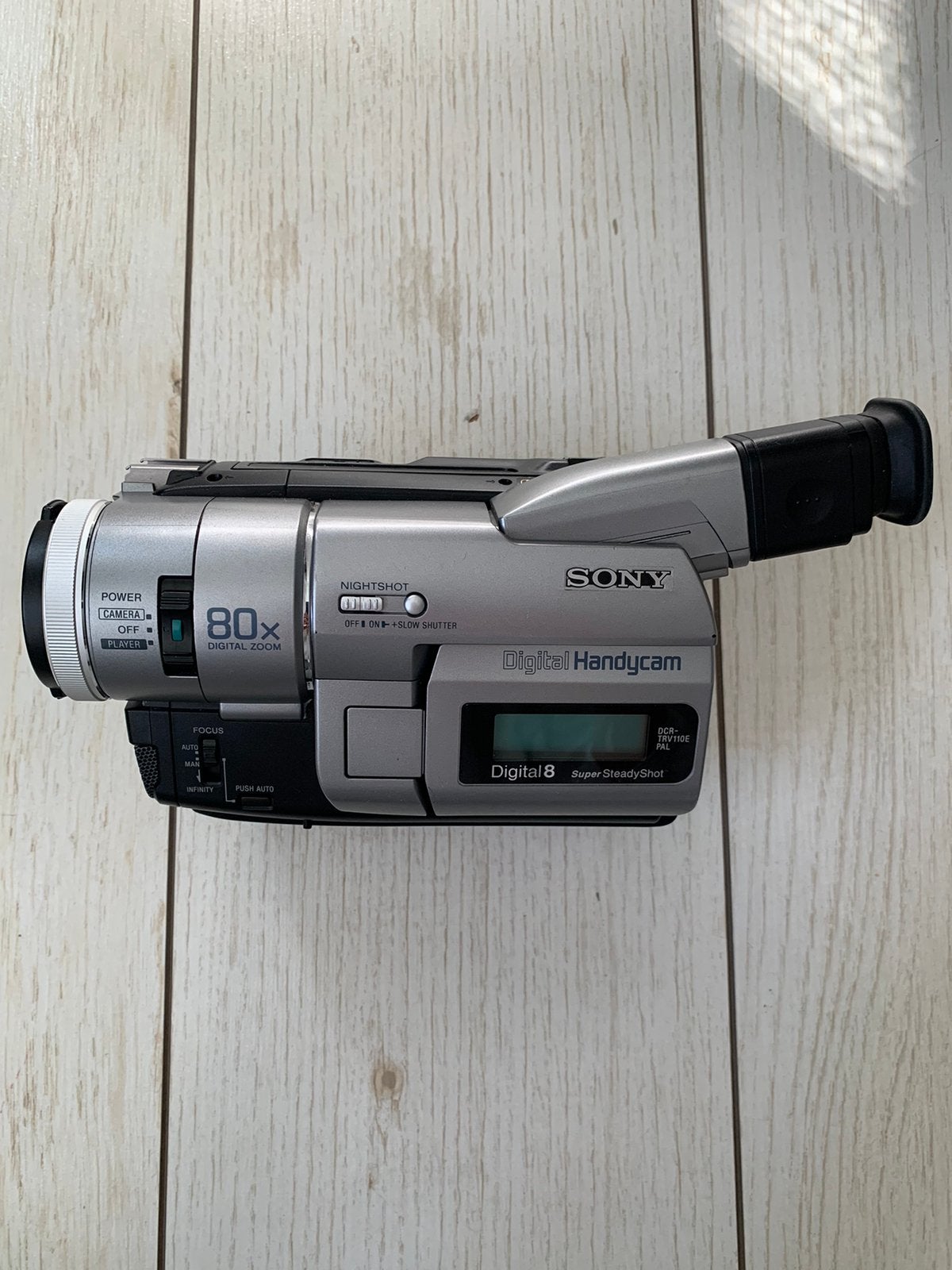 Sony Handycam Digital 8  ( DCR-TRV110E ), Audio, Tv en Foto, Videocamera's Analoog, Ophalen of Verzenden, Hi 8