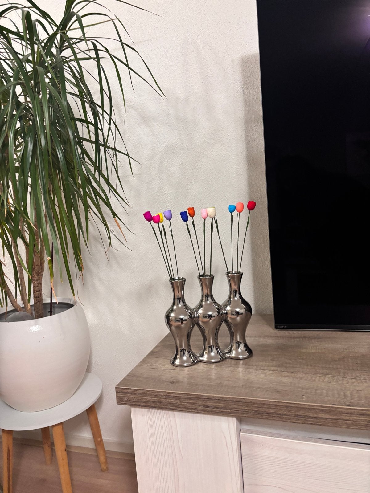 Vaas met handgemaakte tulpen, Handgemaakt, Ophalen of Verzenden, Zo goed als nieuw, Metaal