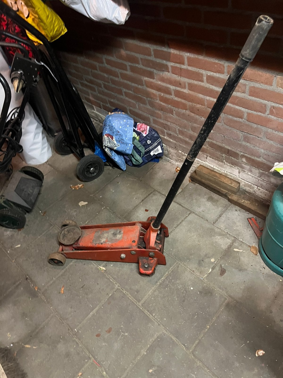 Tekoop, Ophalen, Zo goed als nieuw, Hydraulisch, Garagekrik