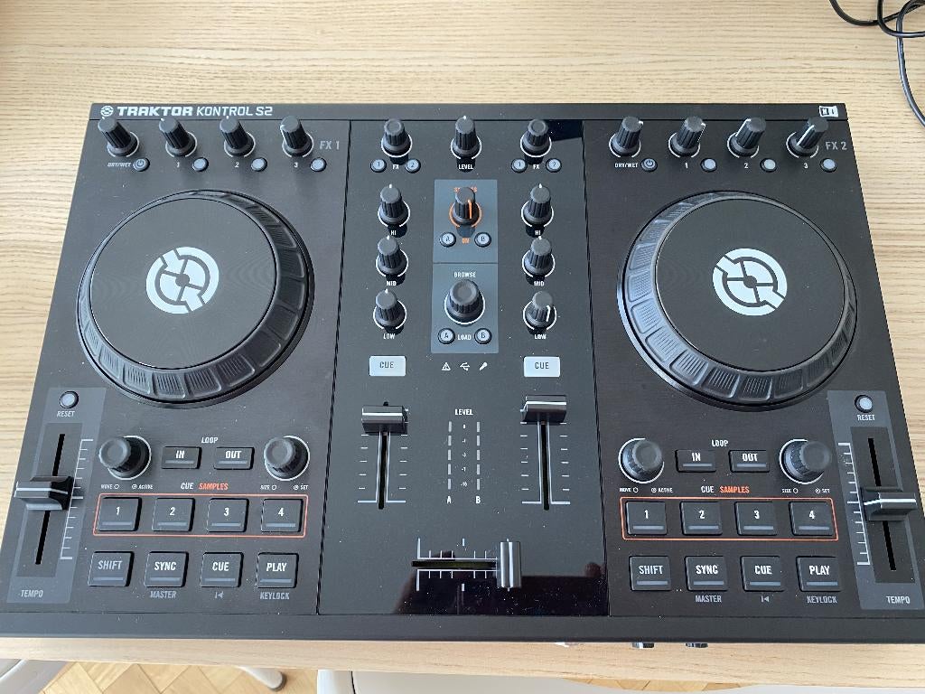 traktor s2 dj set, Ophalen, Zo goed als nieuw, Dj-set, Overige merken
