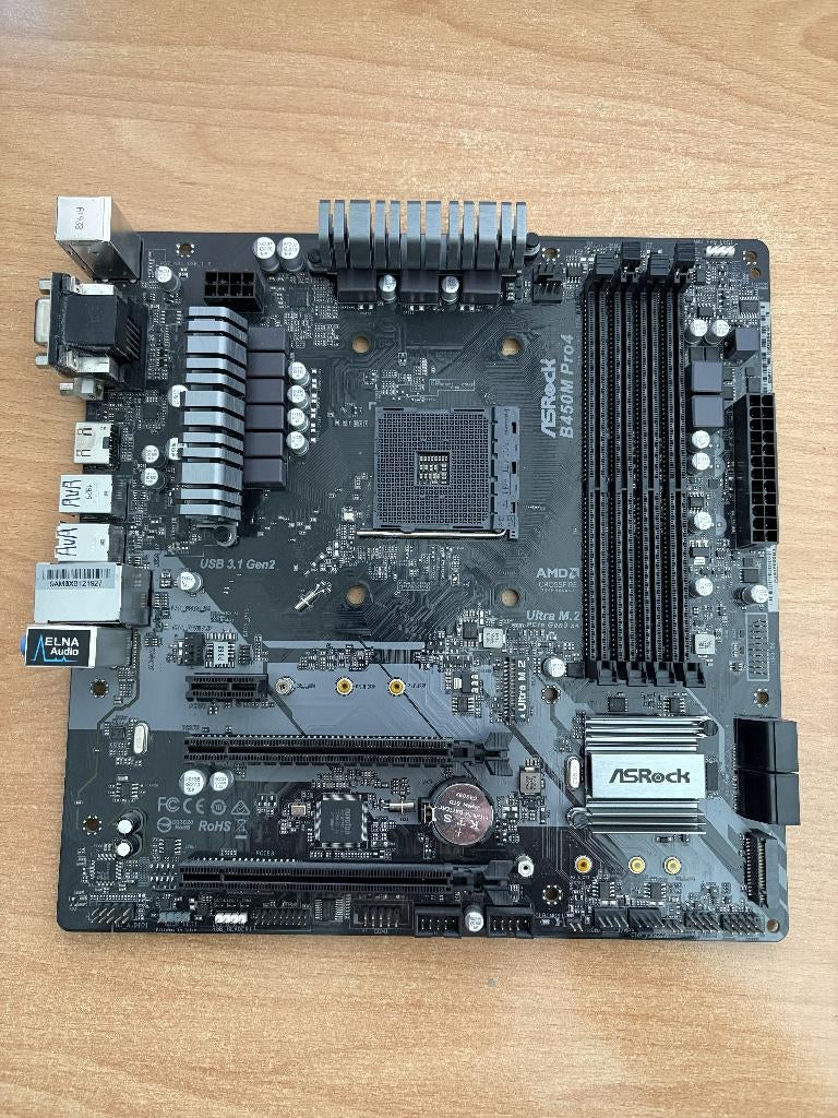 ASRock B450M Pro4 - AM4 Micro‑ATX Moederbord, Gebruikt, DDR4, Ophalen of Verzenden, Micro-ATX
