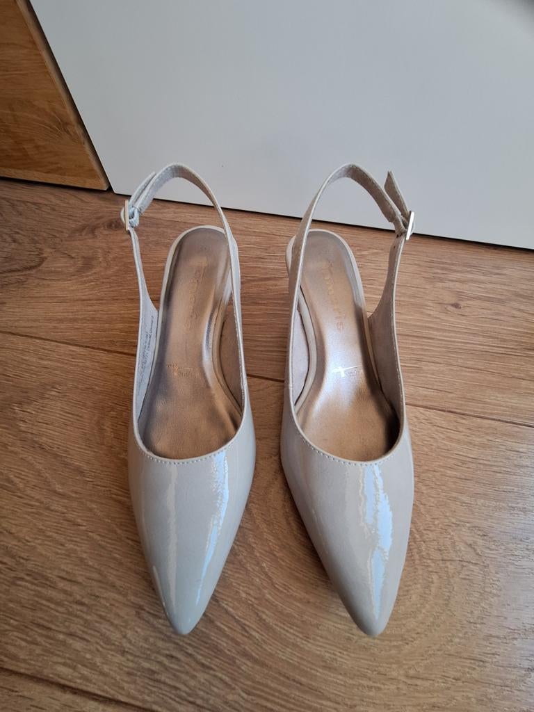 Tamaris pumps met open hak mt 39 kleur parel/champagne, Tamaris, Pumps, Beige, Ophalen of Verzenden