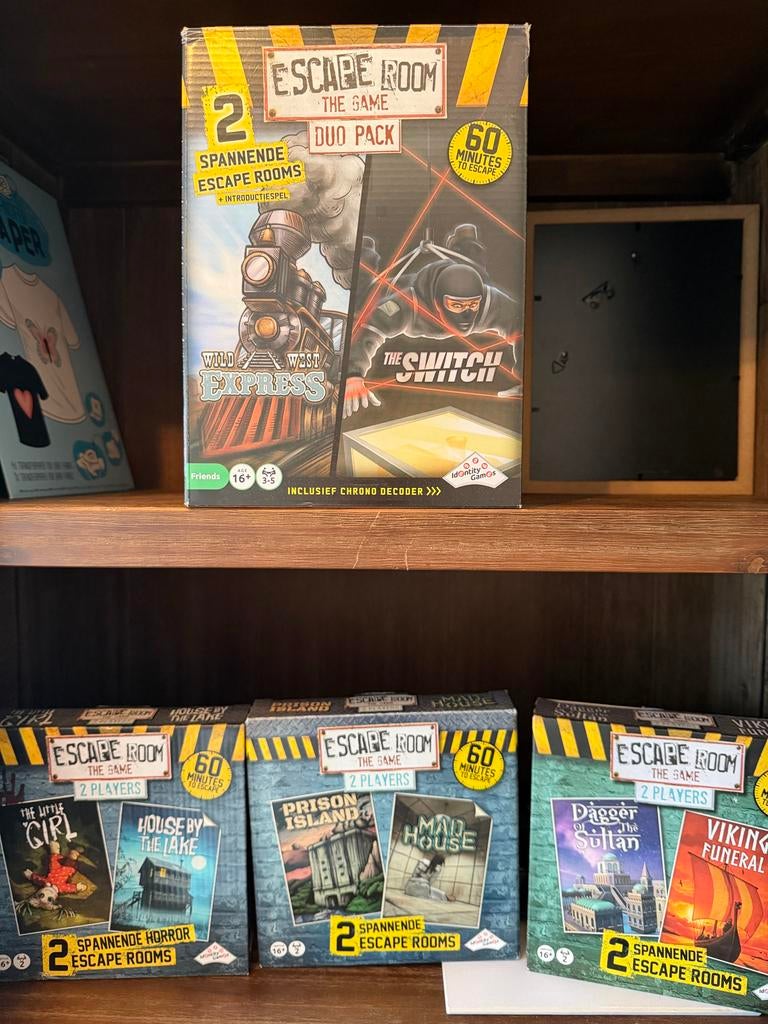 Escape Room The Game Duo Pack - Wild West Express & The Swit, Hobby en Vrije tijd, Gezelschapsspellen | Bordspellen, Drie of vier spelers