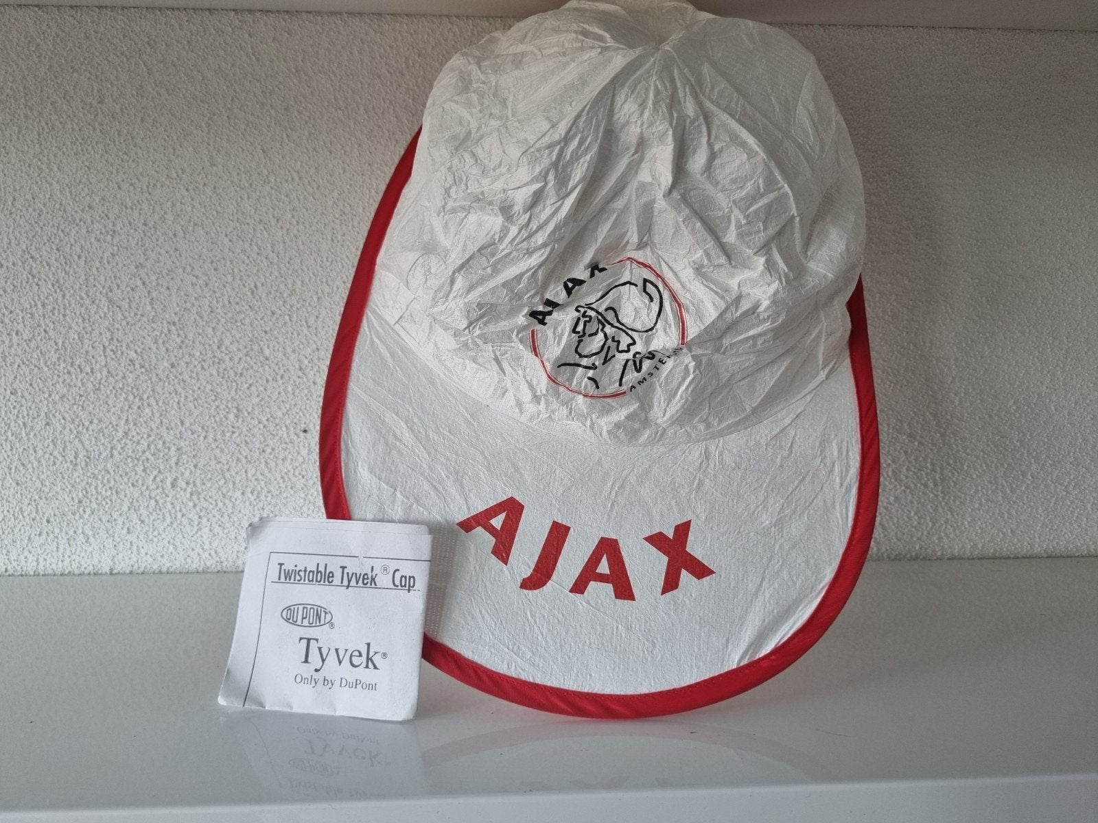 Ajax Tyvek Pet - Nieuw en Opvouwbaar, Nieuw, Pet, Ajax, One size fits all