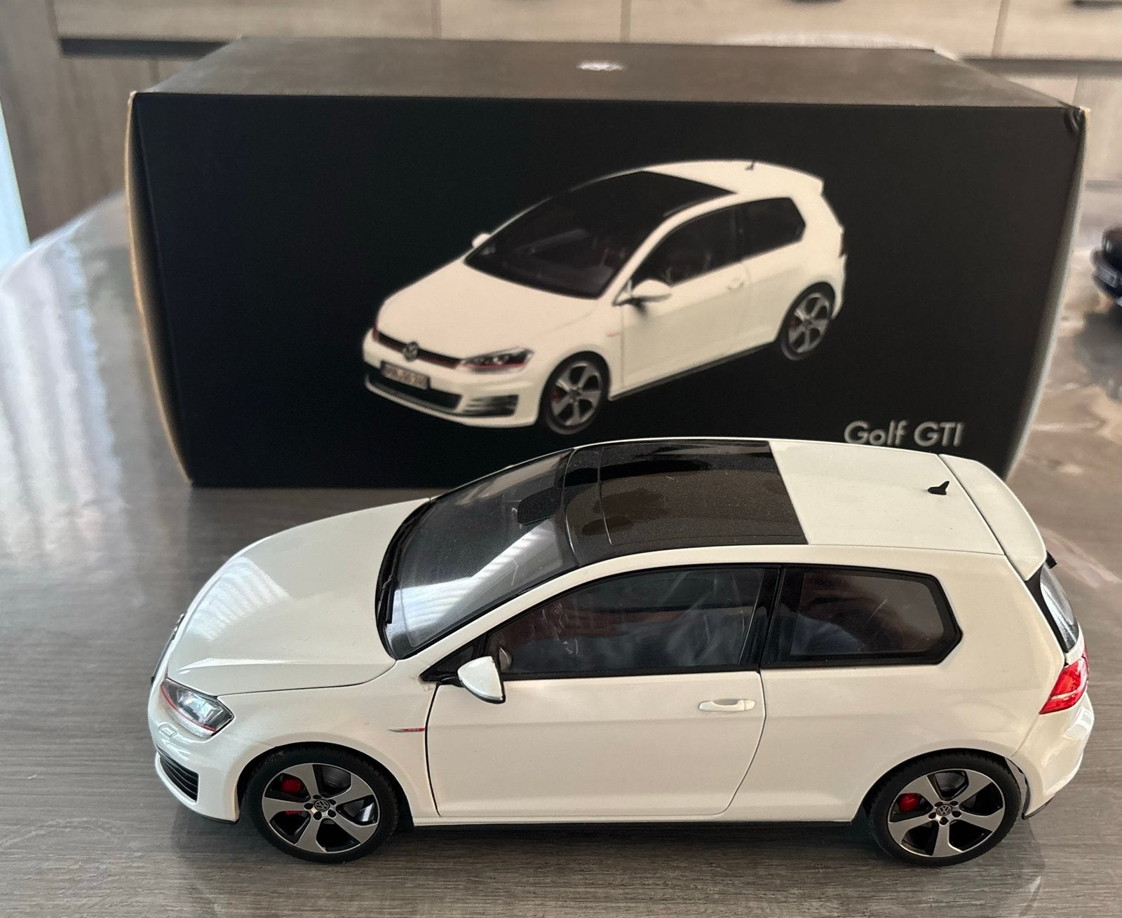 Norev Volkswagen Golf GTI 1:18, Verzenden, Nieuw, Auto, Norev