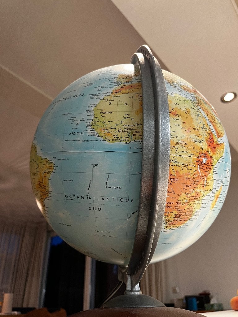 Wereldbol lamp, Huis en Inrichting, Lampen | Tafellampen, Ophalen, Kunststof, Meerkleurig, Overige fittingen