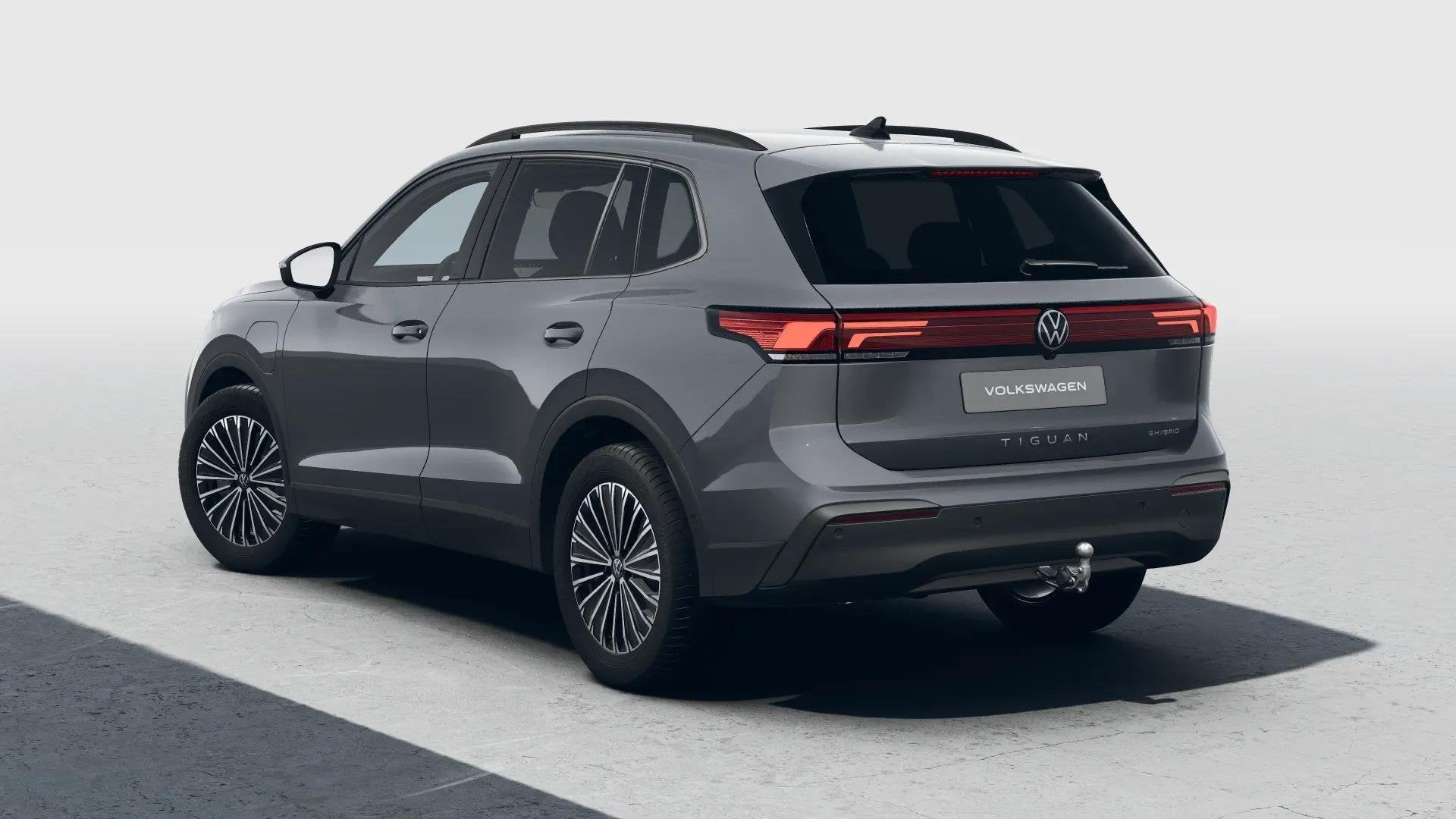 Volkswagen Tiguan 1.5 eHybrid 204pk Limited Edition | Trekha, Auto's, Volkswagen, 12 maanden, Stof, 1498 cc, 150 min