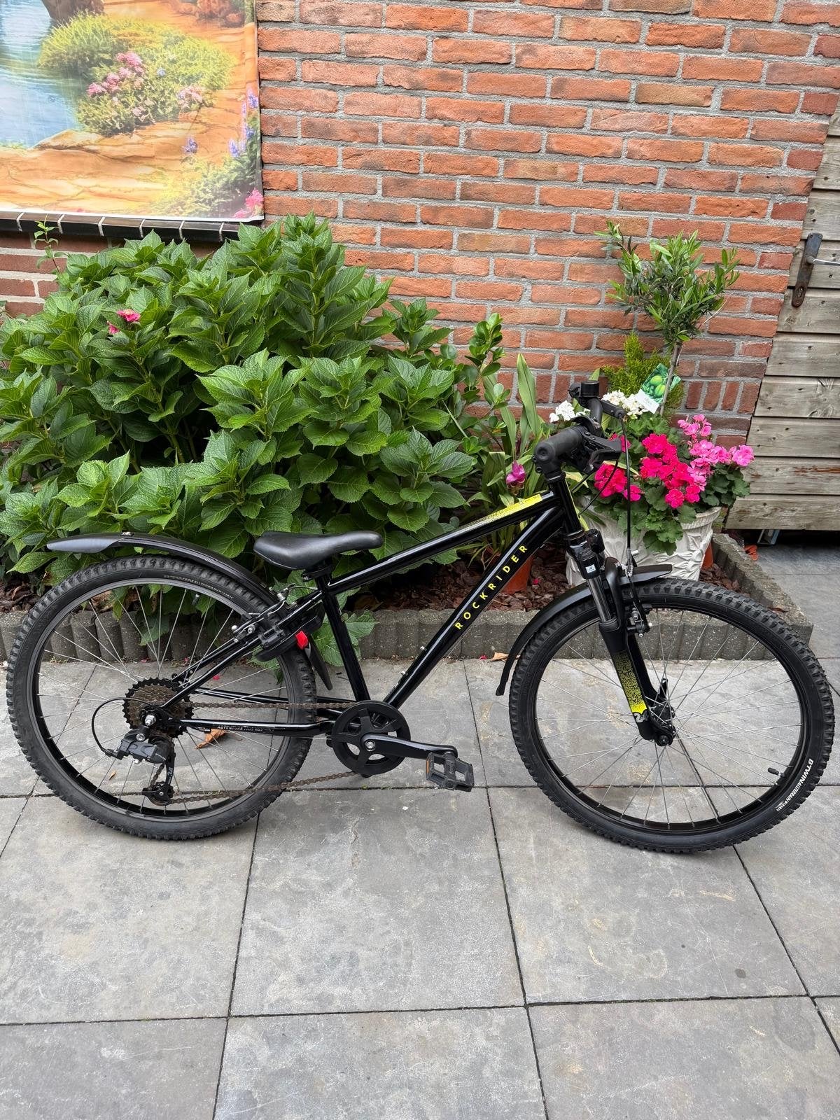 Rockrider 24 inch ST 100 Mountainbike - Zwart/Geel, Ophalen of Verzenden, Zo goed als nieuw, Versnellingen