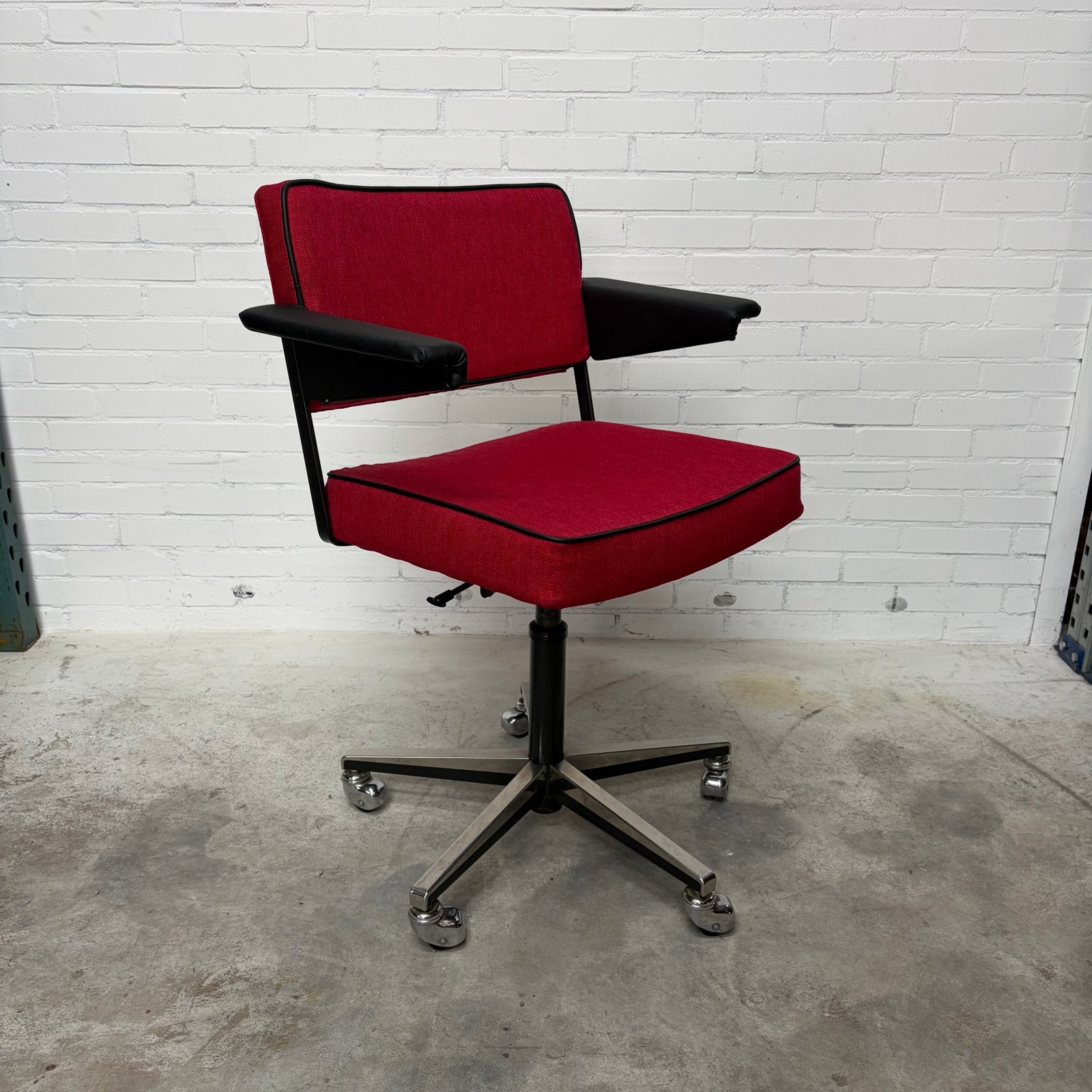 Vintage Gispen Bureaustoel Cordemeyer Rood, Ophalen, Gebruikt, X, Bureaustoel