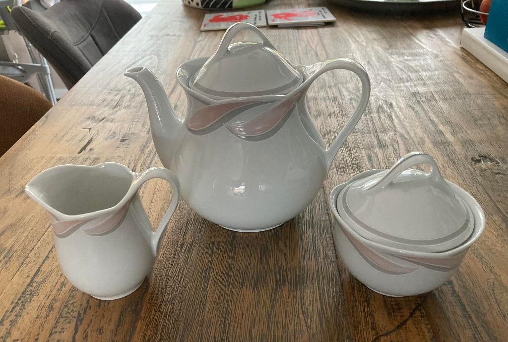 TE KOOP! Thee/koffiepot met suikerpot en melkkan! Als NIEUW!, Overige typen, Ophalen of Verzenden, Zo goed als nieuw, Overige stijlen