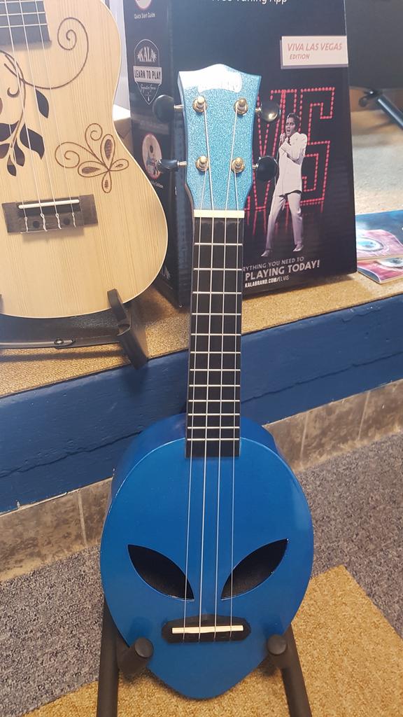 Leuke Ukelele ALIEN met draagtas NIEUW, Ukelele, Alien, Met Tas, Mahalo