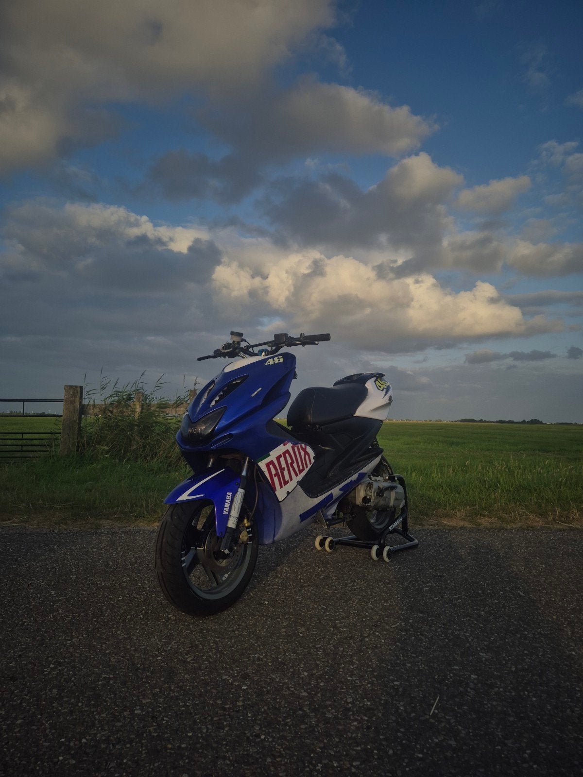 Yamaha Aerox 70cc - Valentino Rossi Kappen, Ophalen, Tweetakt, Gebruikt, Aerox