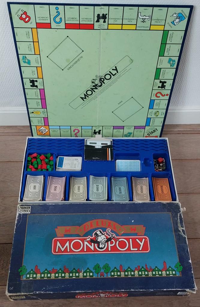 Deluxe Monopoly Bordspel - Klassieker!, Hobby en Vrije tijd, Gezelschapsspellen | Bordspellen, Vijf spelers of meer, Ophalen of Verzenden