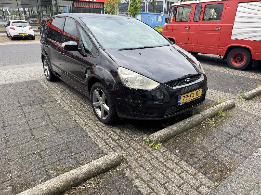 Ford S-Max 2.0 16V 107KW 2007 Zwart, Auto's, Ford, Voorwielaandrijving, 145 pk, Zwart, 4 cilinders
