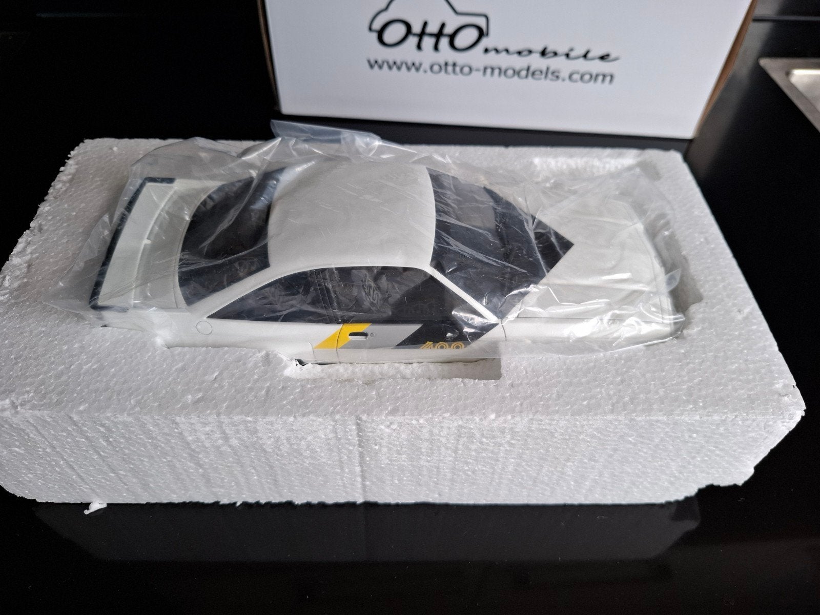 Ottomobile Opel Manta 400 Wit 1:18 OT921 UV, Ophalen of Verzenden, Nieuw, Auto, OttOMobile