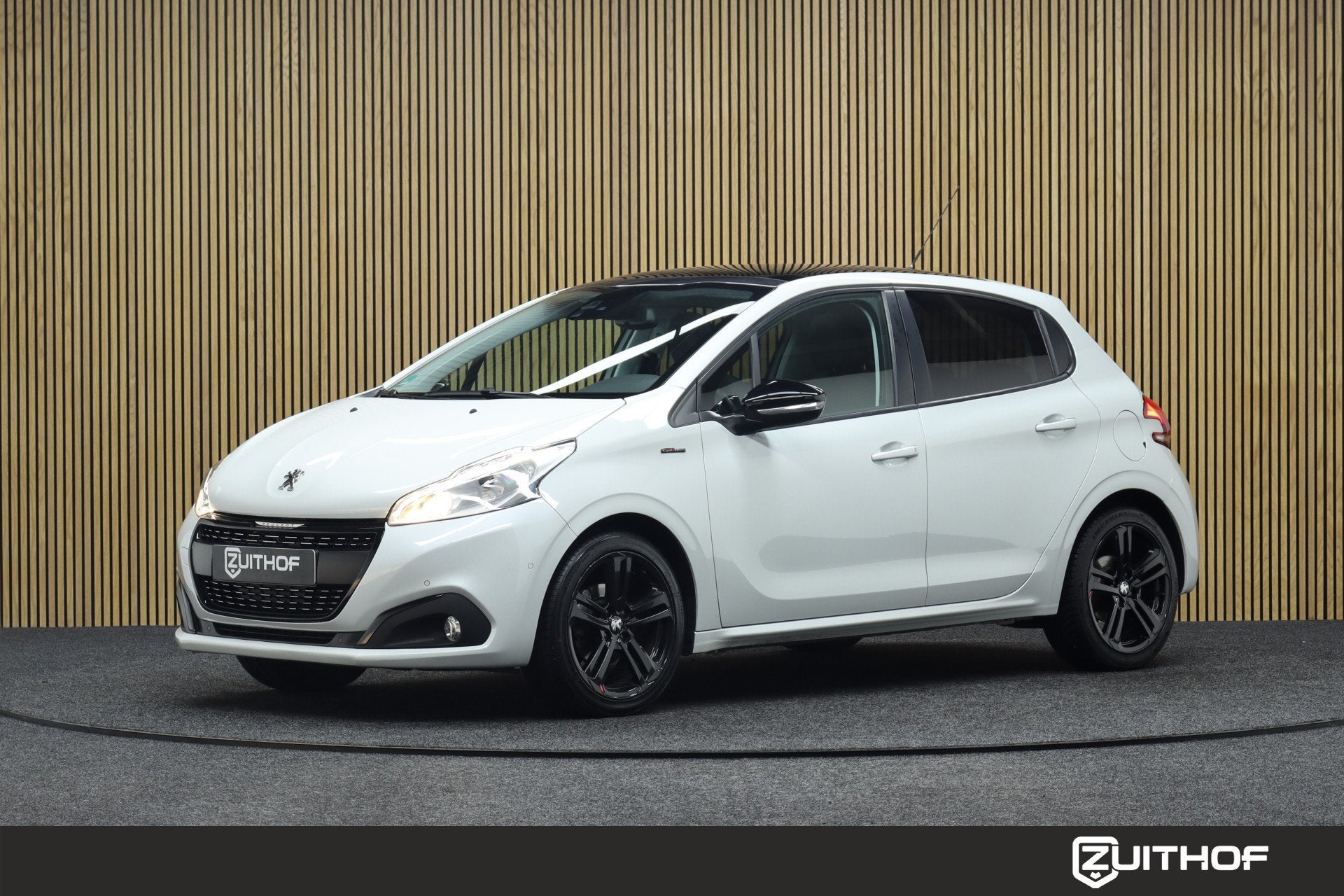 Peugeot 208 1.2 PureTech GT-Line | Panoramadak | Cruise-cont, Auto's, Peugeot, Voorwielaandrijving, Gebruikt, 1199 cc, Met garantie (alle)