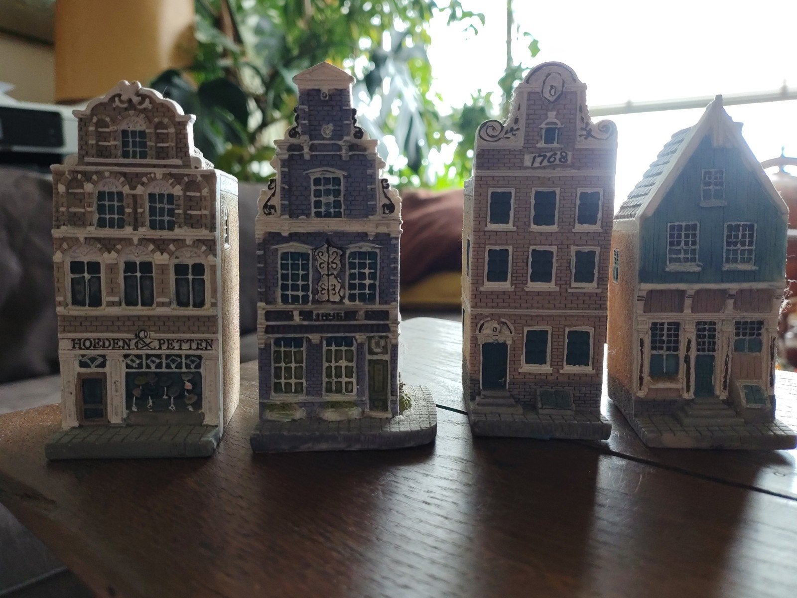 4 Blokker huisjes - Decoratieve miniatuur grachtenpanden, Verzamelen, KLM Huisjes, Ophalen of Verzenden, Gebruikt