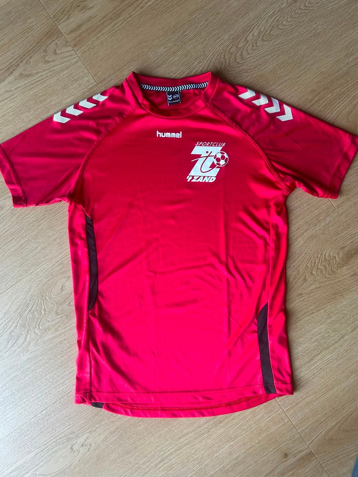 Hummel Sportclub 't Zand voetbalshirt - Maat 164, Maat XS of kleiner, Ophalen of Verzenden, Zo goed als nieuw, Shirt
