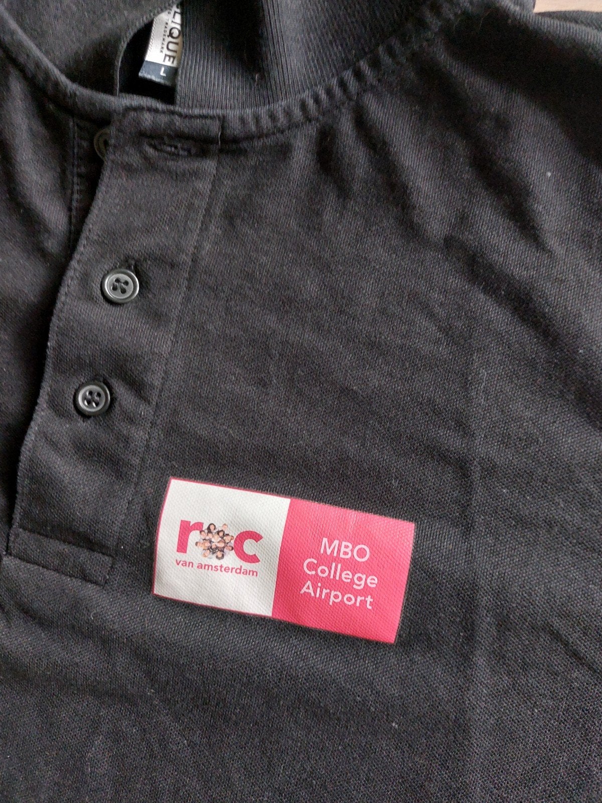 Zwart Clique MBO College Airport polo shirt maat L, Kleding | Heren, Maat 52/54 (L), Clique, Zwart, Ophalen of Verzenden