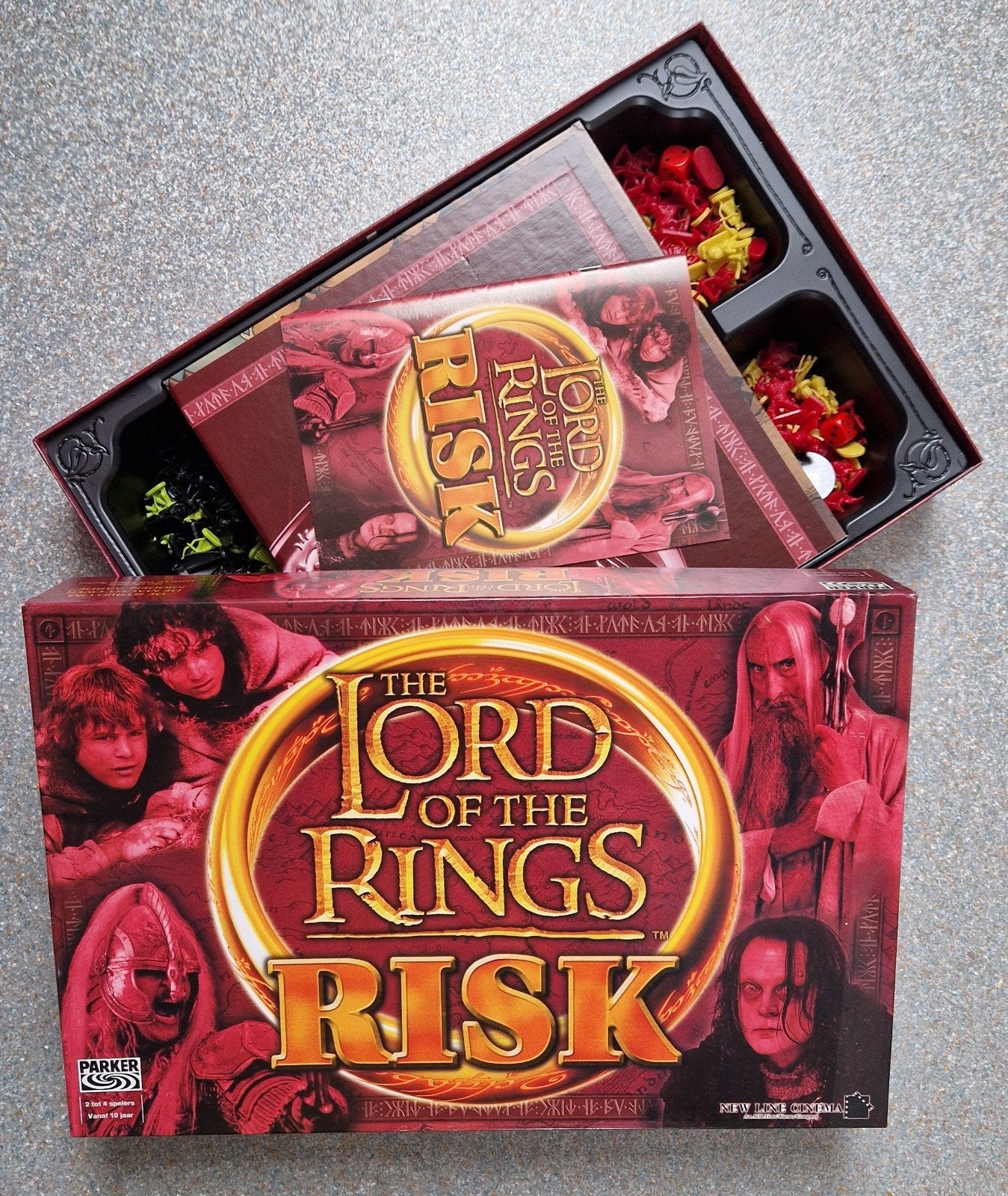 Risk: The Lord of the Rings - Strategisch Bordspel, Drie of vier spelers, Ophalen of Verzenden, Zo goed als nieuw, Parker