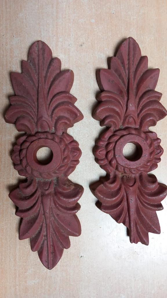 Decoratieve gietijzeren ornamenten (2 stuks), Ophalen of Verzenden
