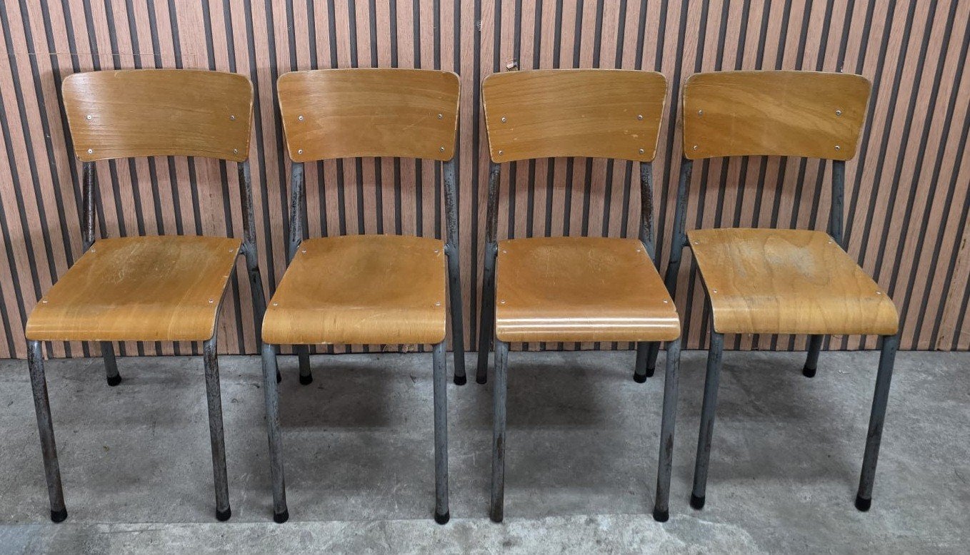 9 x Vintage schoolstoelen Tubax stoelen hout cafe horeca, Huis en Inrichting, Stoelen, Bruin, Ophalen of Verzenden, Zo goed als nieuw