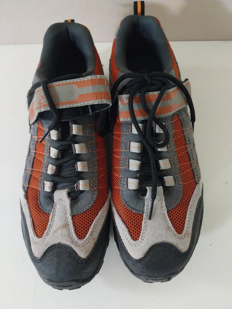 Mountainbike schoenen. Maat 44 + GRATIS fietsbroek maat M., Fietsen en Brommers, Minder dan 45 cm, Ophalen of Verzenden, Zo goed als nieuw