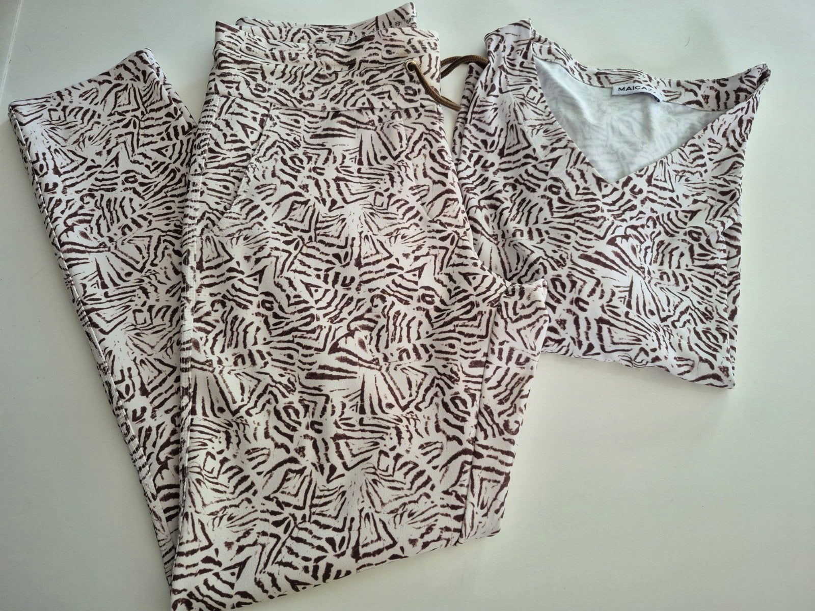 Maicazz & Zizo Zomerset Beige/Bruin - Top & Broek, Kostuum of Pak, Beige, Maat 42/44 (L), Ophalen of Verzenden