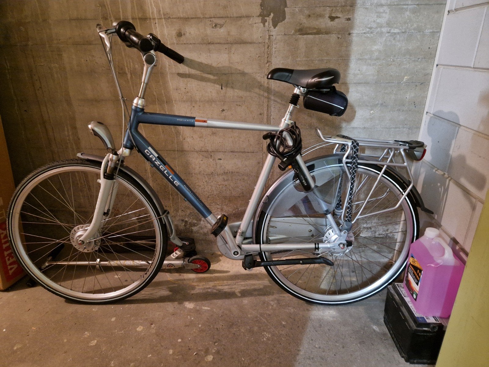 GAZELLE PUNTA 7 versnellingen. Z.G.A.N., Ophalen, Gebruikt, Versnellingen, 56 cm of meer